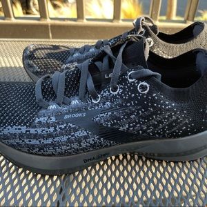 Brooks levitation 3 womens size 6.5